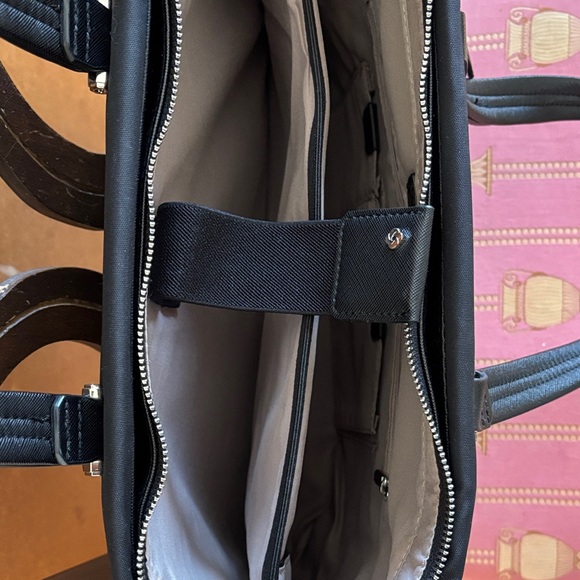 Samsonite Black Tote Bag with Silver Accents - Picture 4 of 9